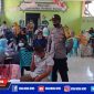 Caption: warga tampak antusias mengikuti vaksinasi massal di gerai vaksin.