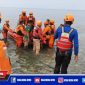 Caption: Tim SAR gabungan berhasil temukan jasad bocah tenggelam di perairan Oluhuta, Bone Bolango, Gorontalo.