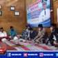 Caption: Bupati Bangkalan saat serap aspirasi semalam bersama Ra Latif.