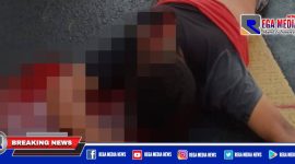 Caption: korban tergeletak dengan kondisi luka bacok dibagian leher kanan hingga ke punggung.