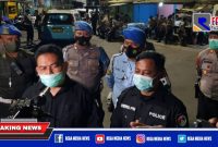 Caption: Kabag Bin Ops Ditreskoba Polda Jatim (AKBP Syamsul Makali), saat diwawancara awak media.