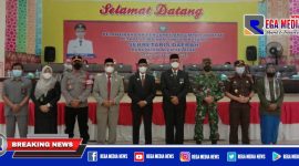 Caption: usai dilantik, Sekda Cut Syazalisma pose bersama Bupati dan Forkopimda Aceh Selatan.