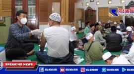 Caption: sejumlah kyai saat di vaksinasi.