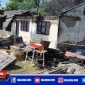 Caption: tampak gedung SMPN 1 Labuhanhaji Tengah ludes terbakar.