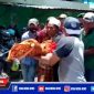 Caption: screen shoot video viral pengunjung Pasar Srimangunan yang meninggal dunia.