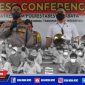 Caption: Polrestabes Surabaya gelar konferensi pers ungkap kasus kejahatan menonjol.