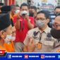 Caption: Kapolres Bangkalan interogasi langsung 2 orang otak peristiwa pembakaran terduga maling.