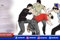 Caption: kasus pengeroyokan di Cafe News Sidoarjo, korban tunjukkan tanda bukti laporan polisi.