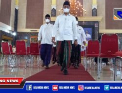 Momen HSN, Bupati Bangkalan Hingga Pelajar Pakai Sarung dan Peci