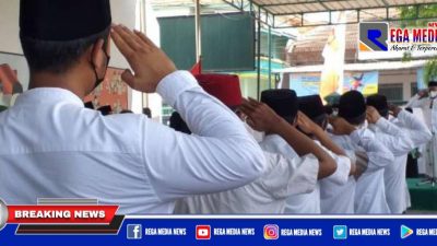 DPC PKB Bangkalan Kibarkan Bendera Peringati HSN