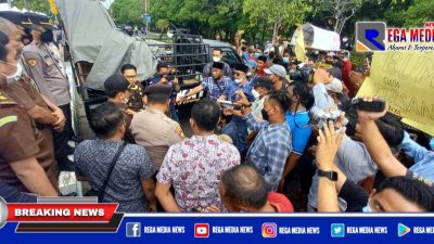 Kasus Korupsi BUMD Tak Jelas, Warga Demo Kejari Bangkalan