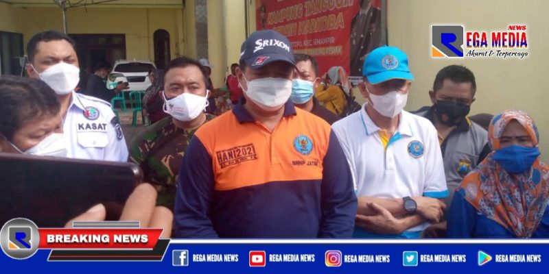Caption: Kepala BNNP Jatim Brigjen Pol Mohamad Aris Purnomo (tengah), saat diwawancara awak media.