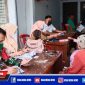 Caption: saat pencairan BLT Dana Desa di wilayah Kecamatan Torjun, Sampang.