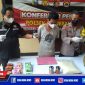 Caption: konferensi pers, Polsek Kenjeran tunjukkan pelaku pembobol giras.