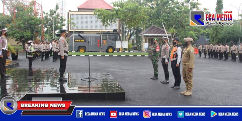 Caption: saat apel pasukan Operasi Zebra Semeru di Mako Polres Sampang.