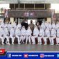 Caption: Kapolres Sampang (AKBP Arman) bersama mahasiswi Akbid Graha Husada Sampang.