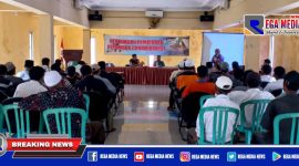 Caption: saat berlangsungnya kegiatan pembinaan oleh Dinas Perikanan Sampang kepada petambak garam.