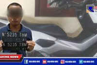 Caption: tersangka inisial IM dan barang buktinya diamankan di Mapolsek Tegalsari.
