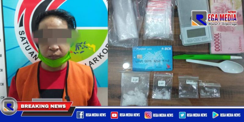 Caption: inisial MS seorang kurir sabu yang ditangkap Satreskoba Polrestabes Surabaya.