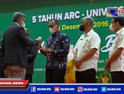 Bupati Aceh Selatan Terima Penghargaan ARC Award 2021