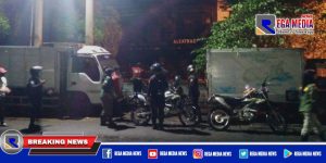 Dua Cafe di Surabaya Kucing-Kucingan Dengan Petugas