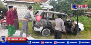 Mobil Ustad di Sampang Hangus Terbakar