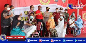Vaksinasi Massal di Kedungdung Diapresiasi Kapolres Sampang