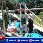 Caption: perahu nelayan di Kabupaten Bangkalan.