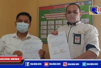 Caption: Dirut RSD Ketapang (dr. Juan Setiadi Zenniko) dan Kepala UTD PMI Sampang (dr. Bhakti) saat penandatanganan PKS pengadaan darah.