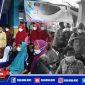 Caption: Wakapolda Jatim memberikan edukasi kepada masyarakat tentang pentingnya vaksinasi.
