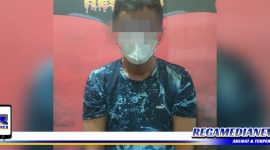 Caption: tersangka pencurian Hp inisial AL saat diamankan di Mapolres Pelabuhan Tanjung Perak Surabaya.