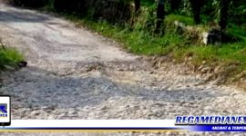 Caption: jalan Desa Gunung Rancak - Tobai Timur.