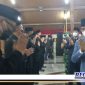 Caption: Bupati Bangkalan (R Abdul Latif Amin Imron) mengucapkan selamat kepada Kepala OPD usai dilantik.