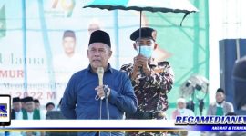 Caption: Ketua PWNU Jawa Timur (KH. Marzuki Mustamar).
