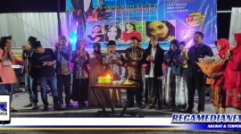 Caption: tampak suasana saat doa bersama dalam momen 1 tahun anniversary komunitas Icha Lovers Peduli.
