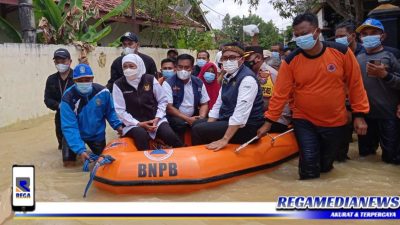 Gubernur Khofifah Pantau Lokasi Banjir di Pamekasan