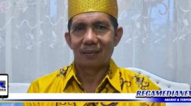 Caption: Ketua KKD Keerom (Murhan, SE.,).