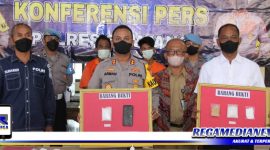 Caption: Kapolres Sampang (AKBP Arman) tunjukkan barang bukti narkoba jenis sabu-sabu.
