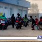 Caption: lokasi lahan parkir liar di halaman samping gedung Puskesmas Kedungdung, Sampang.