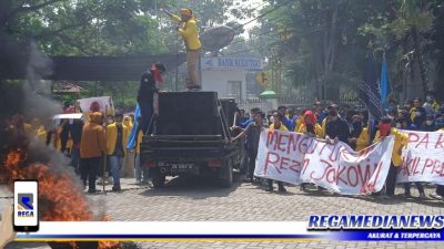 Demo Mahasiswa di Gorontalo Minta Menteri Dukung Wacana 3 Periode Dicopot