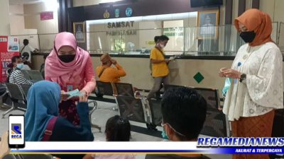 Peringati Hari Kartini, Polwan Satlantas Polres Pamekasan Kenakan Kebaya