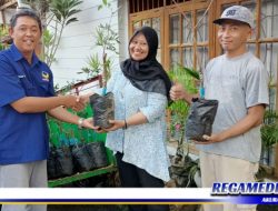 Berbagi Berkah di Bulan Ramadhan, Wahyu Setiawan Berbagi Bibit Klengkeng