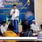 Caption: Wakil Bupati Sampang (H. Abdullah Hidayat) menyampaikan sambutannya saat safari ramadhan ke Desa Gunung Rancak, Kecamatan Robatal, Sampang.