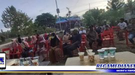 Caption: suasana buka puasa bersama umat muslim Kerukunan Keluarga Sulawesi Selatan (KKSS) Kabupaten Keerom.