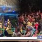 Caption: saat berlangsungnya orkes dangdut di Desa Sejati, Camplong, Sampang, tanpa menerapkan protokol kesehatan covid-19.