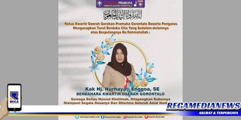 Caption: almarhumah (Hj. Nurhayati Enggowa).