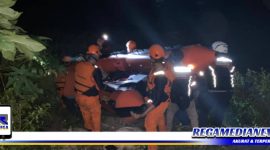 Caption: tim gabungan Basarnas dan tim SAR saat hendak melakukan pencarian bocah hilang di sungai Bolango, Gorontalo.