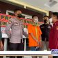Caption: Kasat Reskrim Polres Gorontalo Kota interogasi langsung residivis pelaku curanmor yang berhasil ditangkap.
