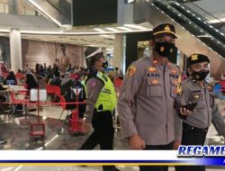 Polsek Mulyorejo Pantau Giat Vaksinasi di Mall Galaxy Surabaya