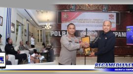 Caption: Kapolres Sampang (AKBP Arman) saat pembukaan Kuliah Kerja Profesi Sespimmen Polri Dikreg Ke-62 tahun 2022, di pendopo Bupati Sampang.